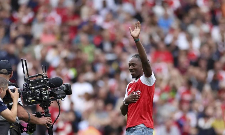 إيبيريتشي إيزي لاعب أرسنال